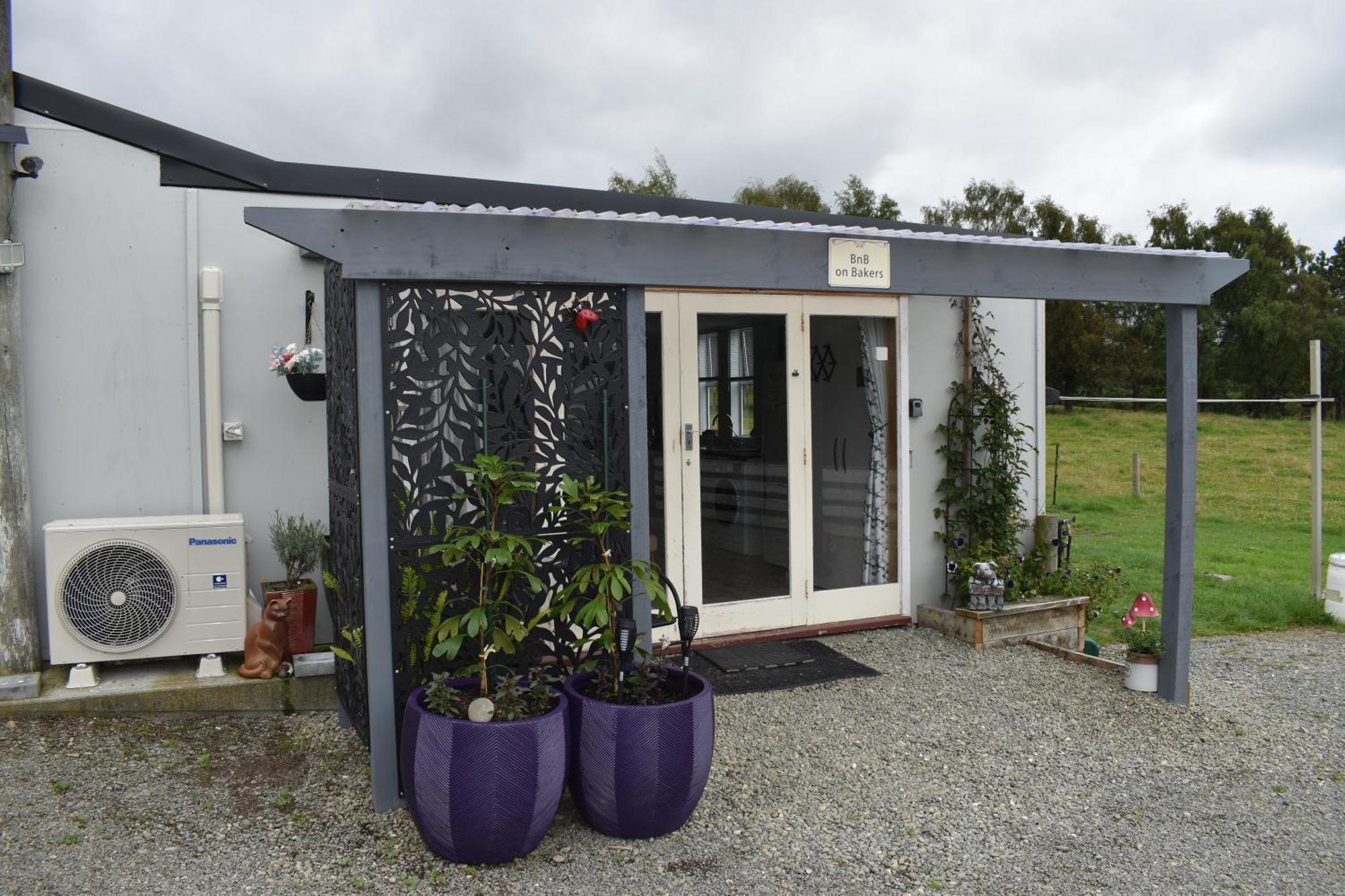 Bnb On Bakers Waimate Exteriör bild